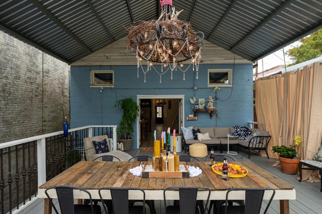 Chateau Royale, Pet Friendly, On Bayou, Downtown! ニューアイビーリア エクステリア 写真